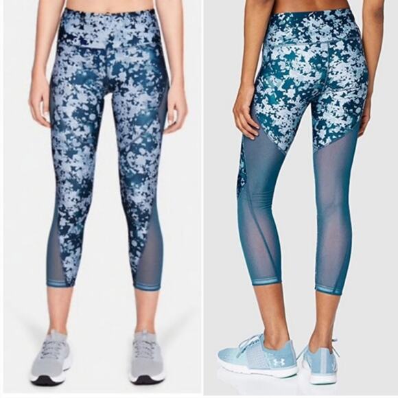 Under Armour Capri Leggings Womens M Blue Camo Mesh Cropped Athleisure Gym - Picture 1 of 7